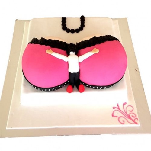Boobs Fondant Cake Delivery in Noida