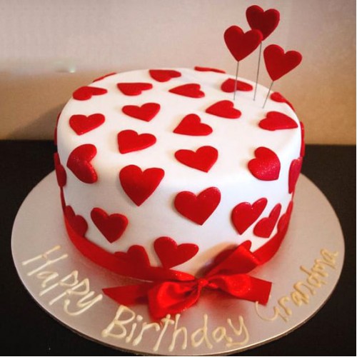 Cute Love Romantic Fondant Cake Delivery in Noida