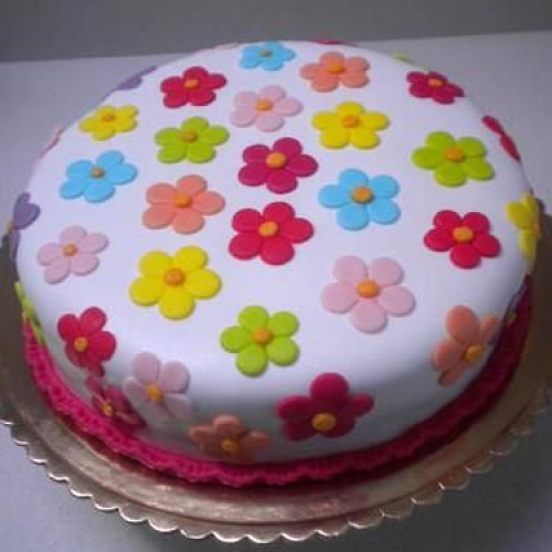 Floral Designer Fondant Cake Delivery in Noida