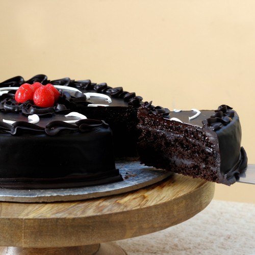 Chocolate Truffle Cake Delivery in Noida