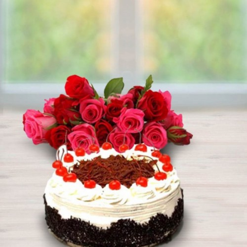 Delicious Black Forest Cake with Red Roses Delivery in Noida