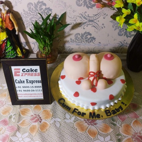 Penis and Boob Naughty Cake Delivery in Noida
