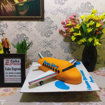 Airplane Designer Fondant Cake