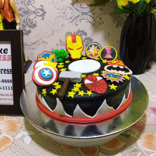 Avengers Superhero's Fondant Cake in Noida