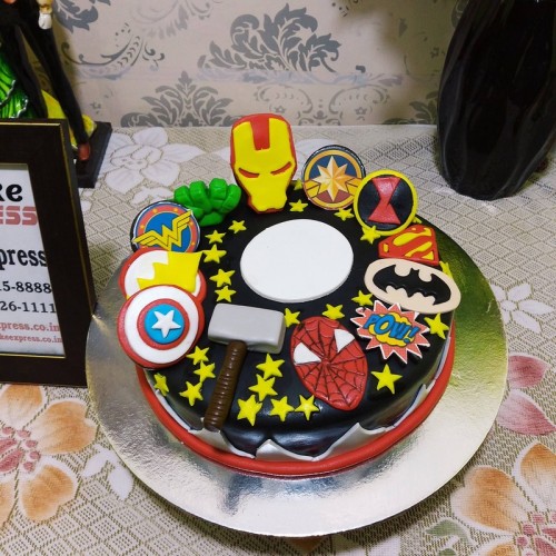 Avengers Superhero's Fondant Cake in Noida