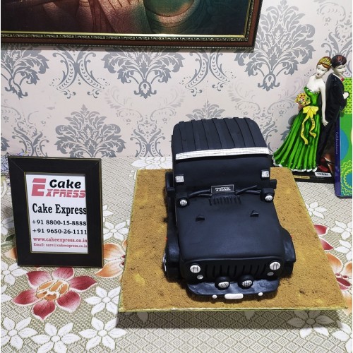 Mahindra Thar Fondant Cake in Noida