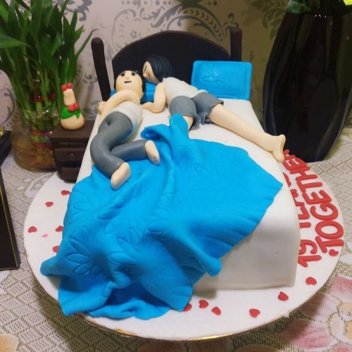 Couple Togetherness Theme Cake in Noida