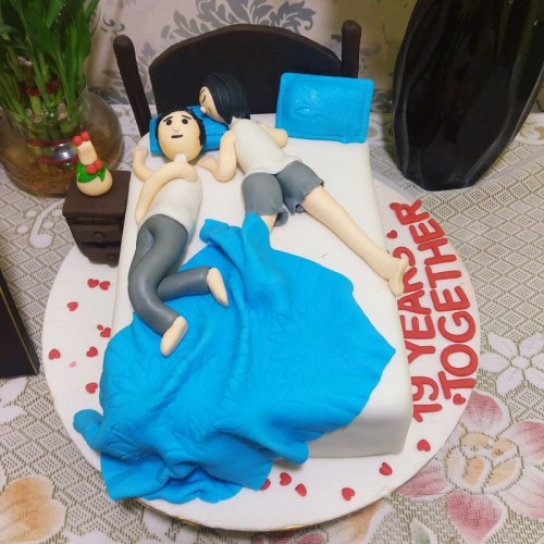 Couple Togetherness Theme Cake in Noida