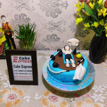 Gym Workout Fondant Cake