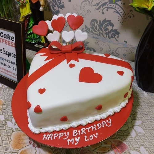 Romantic Heart Fondant Cake Delivery in Noida