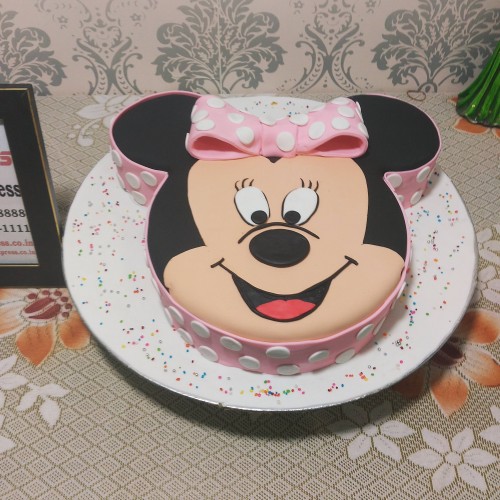 Cute Minnie Mouse Face Fondant Cake in Noida