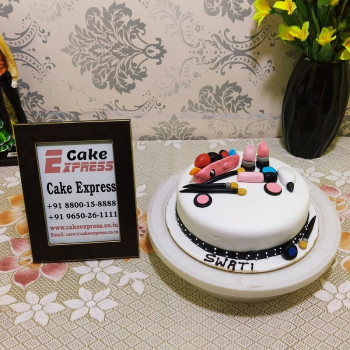 Designer Makeup Fondant Cake