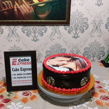 Round Black Forest Photo Cake