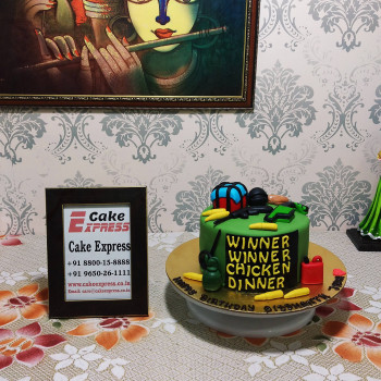 PUBG Battlefield Fondant Cake