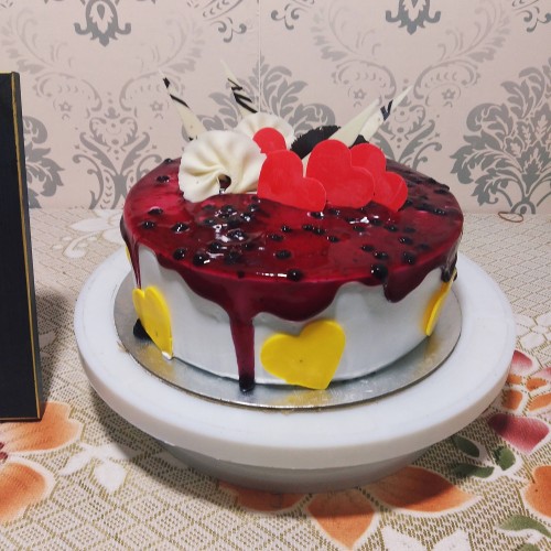 Blueberry Premium Birthday Cake in Noida