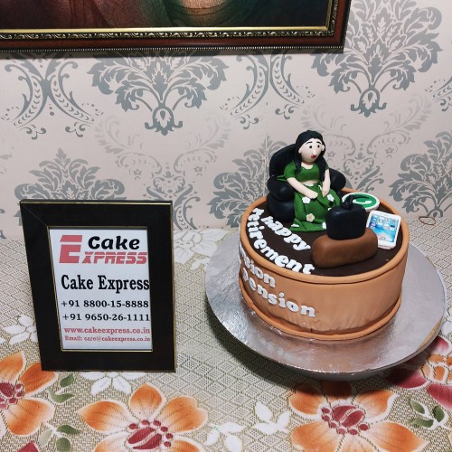 Lady Retirement Theme Fondant Cake in Noida