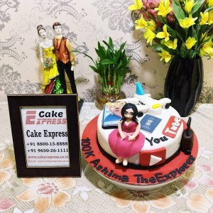 YouTuber Girl Theme Fondant Cake