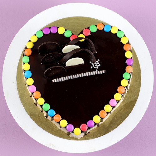 Hearty Gems Chocolate Cake Delivery in Noida
