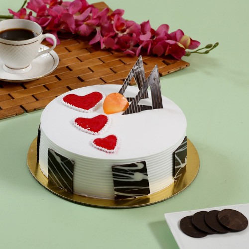 Little Hearts Strawberry Cake Delivery in Noida