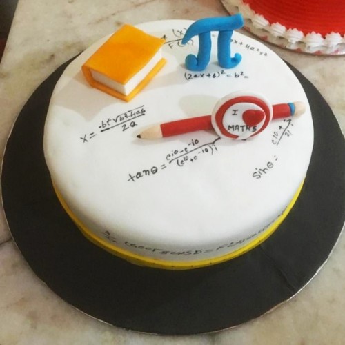 Math Lover Fondant Cake Delivery in Noida