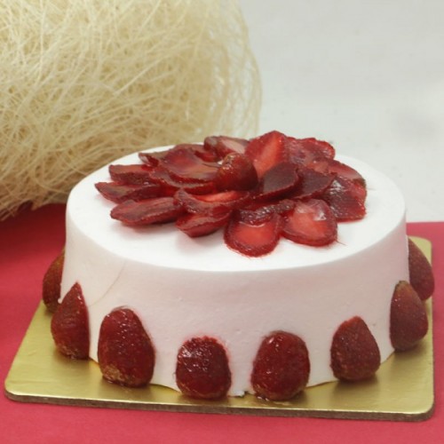 Strawberry Relish Fruit Cake Delivery in Noida