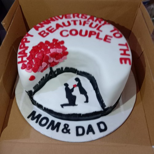 Anniversary Couple Theme Fondant Cake Delivery in Noida