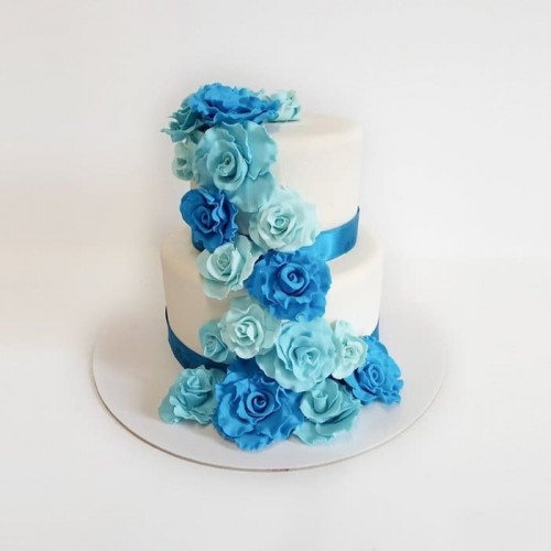 White Rose Floral Fondant Cake Delivery in Noida