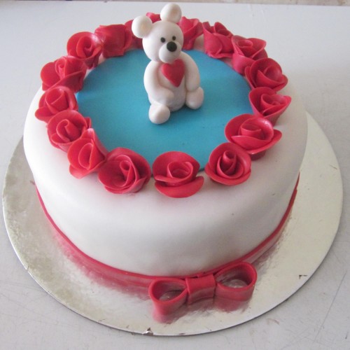 Teddy Rose Theme Fondant Cake Delivery in Noida