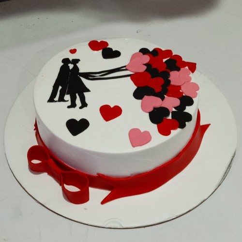 Couple Romantic Anniversary Cake Delivery in Noida