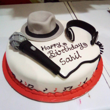 Customized Music Lover Fondant Cake
