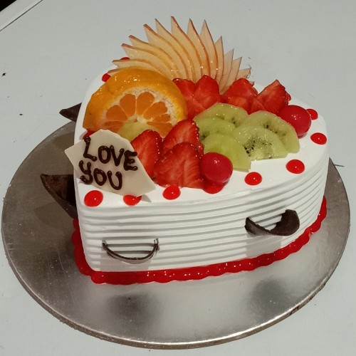 Fresh Fruit Cake Delivery in Noida